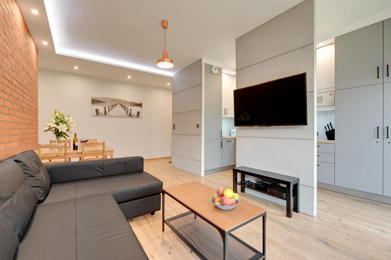 Central Apartment - Free Private Parking Gdańsk Kültér fotó